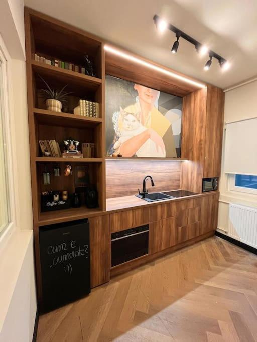 Littlehouse- Entire Property For Maximum 4 People Бухарест Экстерьер фото