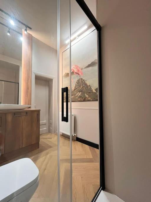 Littlehouse- Entire Property For Maximum 4 People Бухарест Экстерьер фото