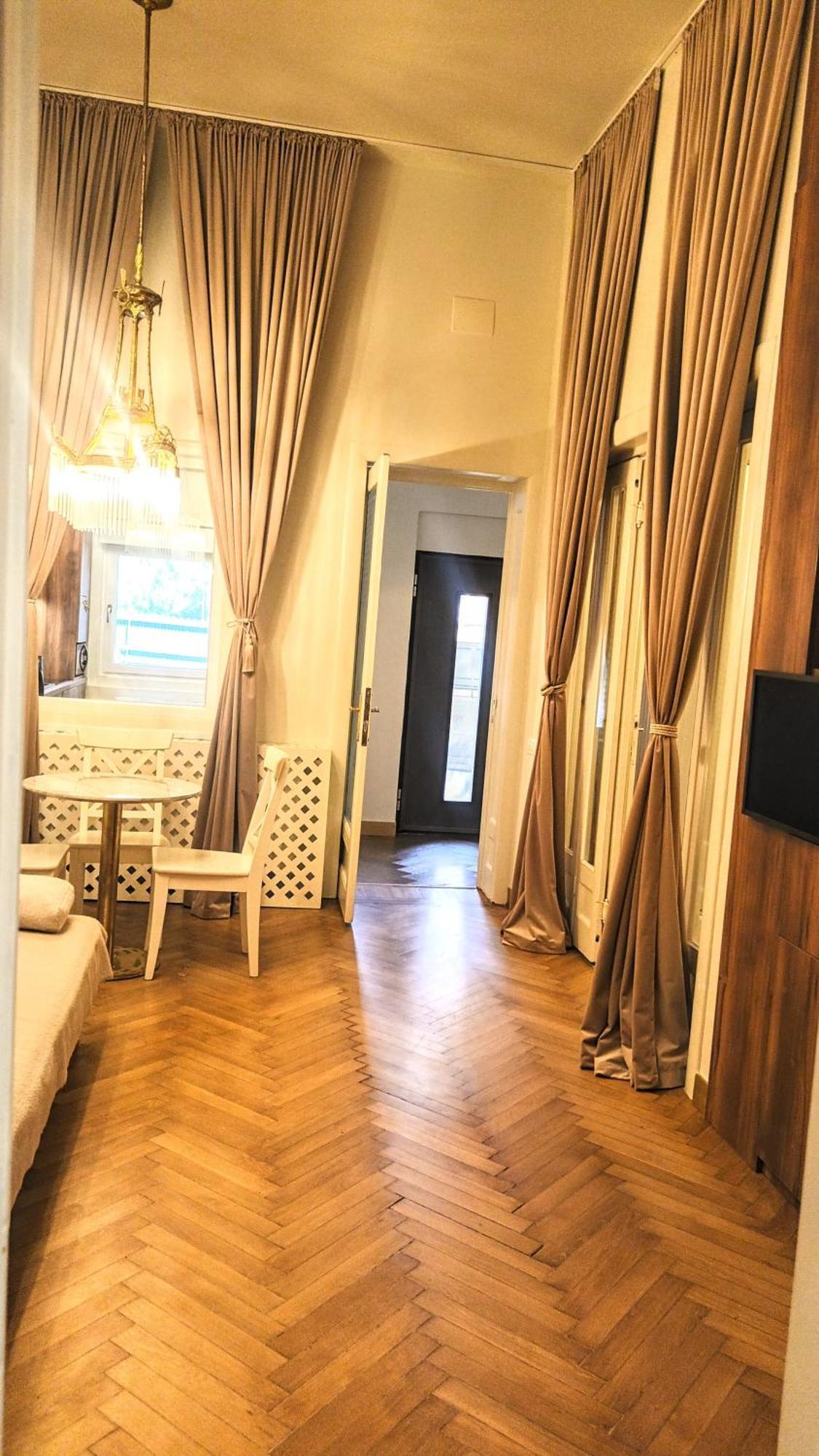 Littlehouse- Entire Property For Maximum 4 People Бухарест Экстерьер фото